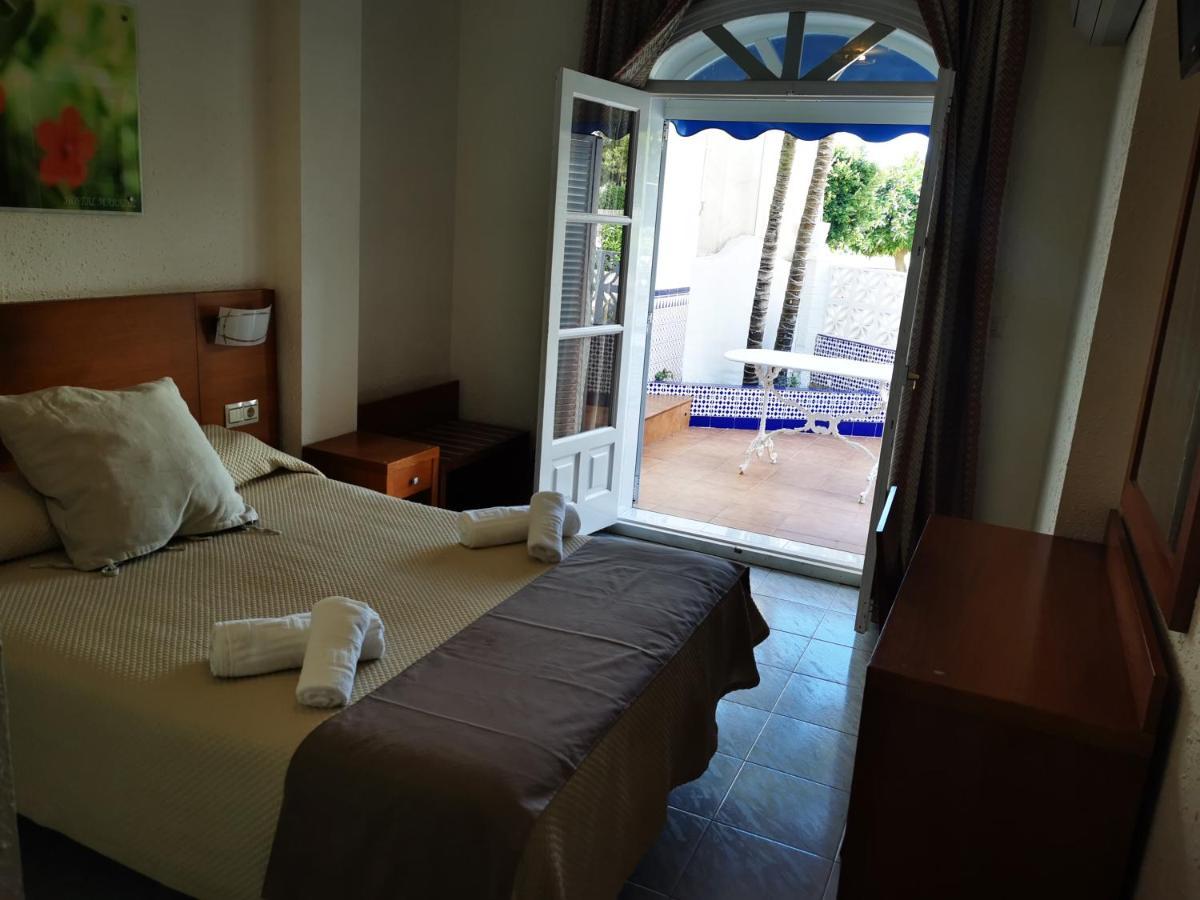 Hostal Marazul Nerja Exterior foto